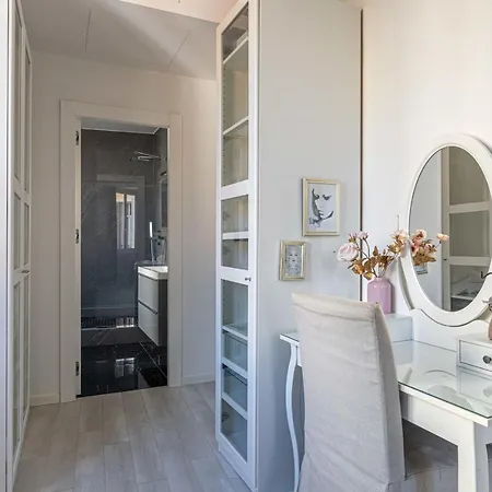 Appartement Magnificent Flat - 66m2 Rue Meynadier - 2br6p